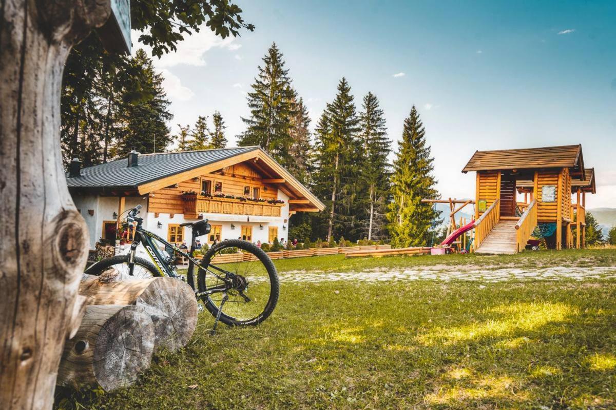 Resort Biela Skala - Chata Chopok Jasna Juh Bystrá Exteriér fotografie
